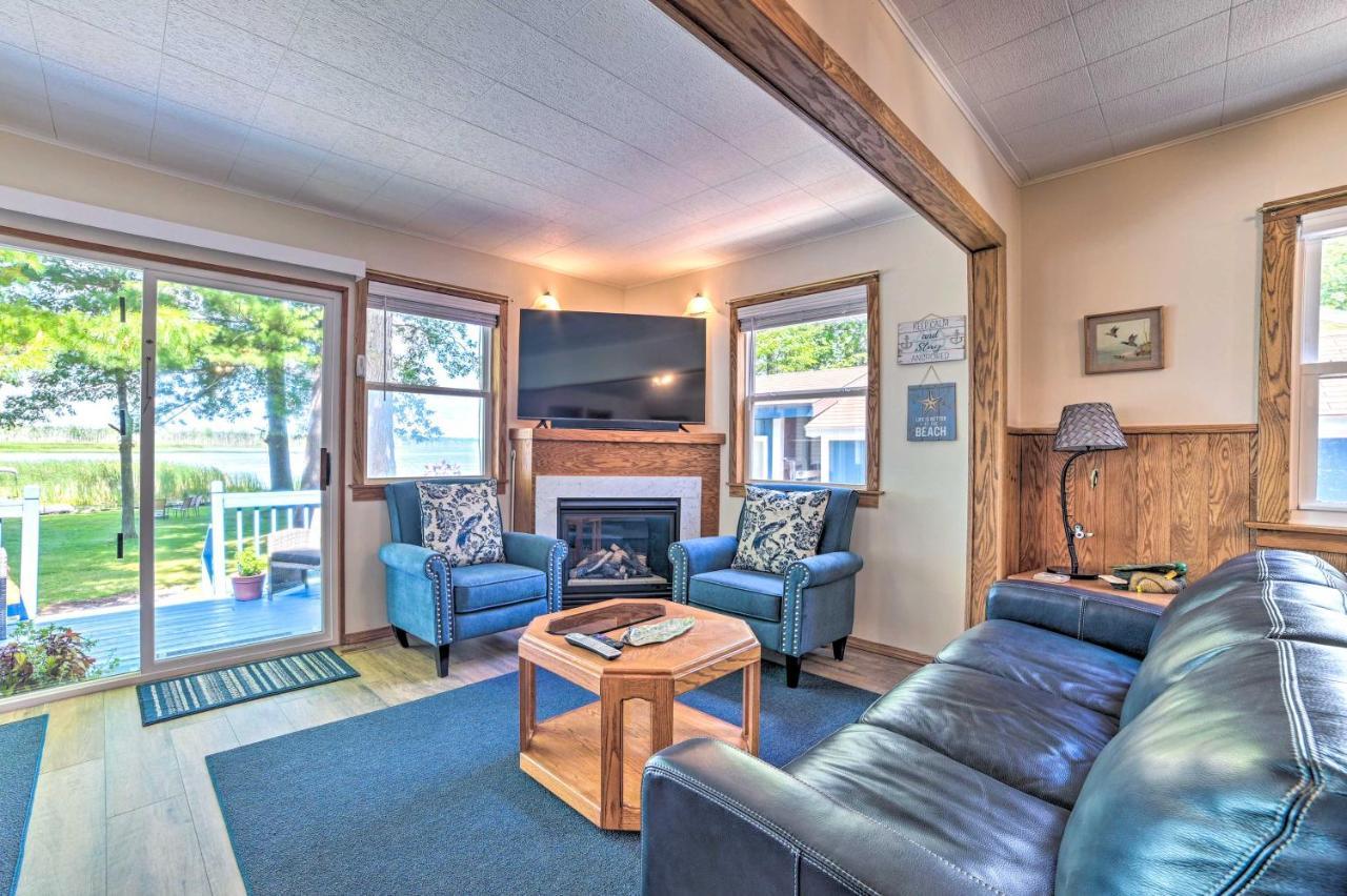 East Tawas Lakefront Getaway With Kayaks And Deck מראה חיצוני תמונה