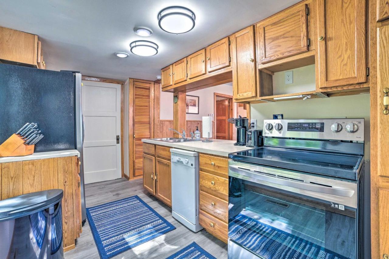 East Tawas Lakefront Getaway With Kayaks And Deck מראה חיצוני תמונה