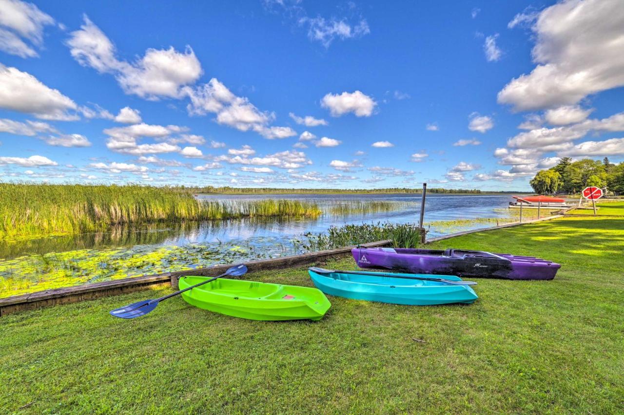East Tawas Lakefront Getaway With Kayaks And Deck מראה חיצוני תמונה